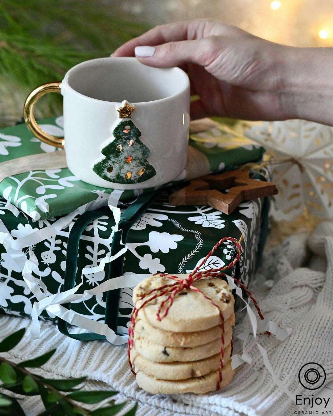 Handcrafted Christmas Tree Ceramic Coffee Mug - A Festive 10oz